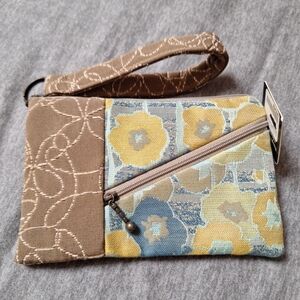 Maruca Beetle Wristlet